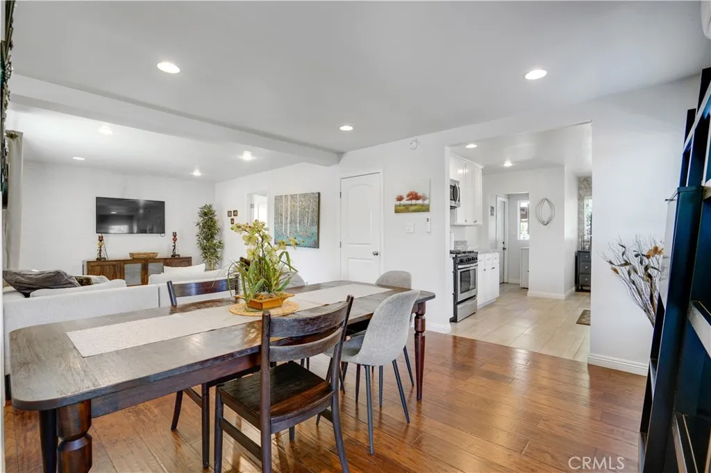 1301 S Hudson, Los Angeles, California 90019 home-pic-6