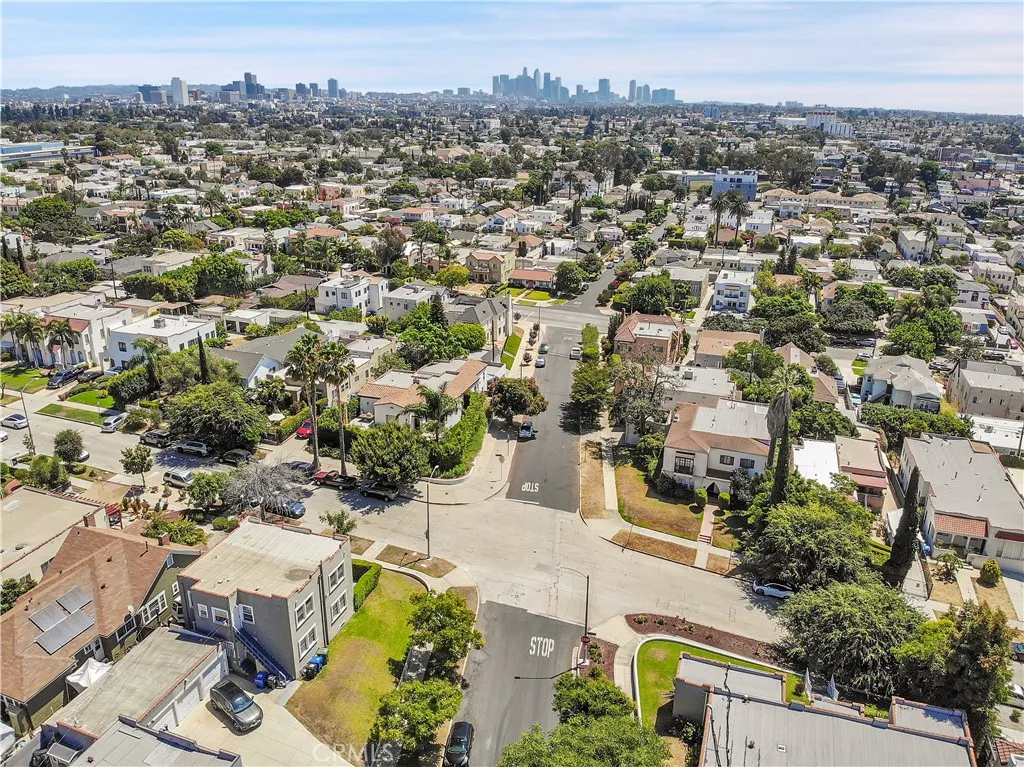 1301 S Hudson, Los Angeles, California 90019 home-pic-46