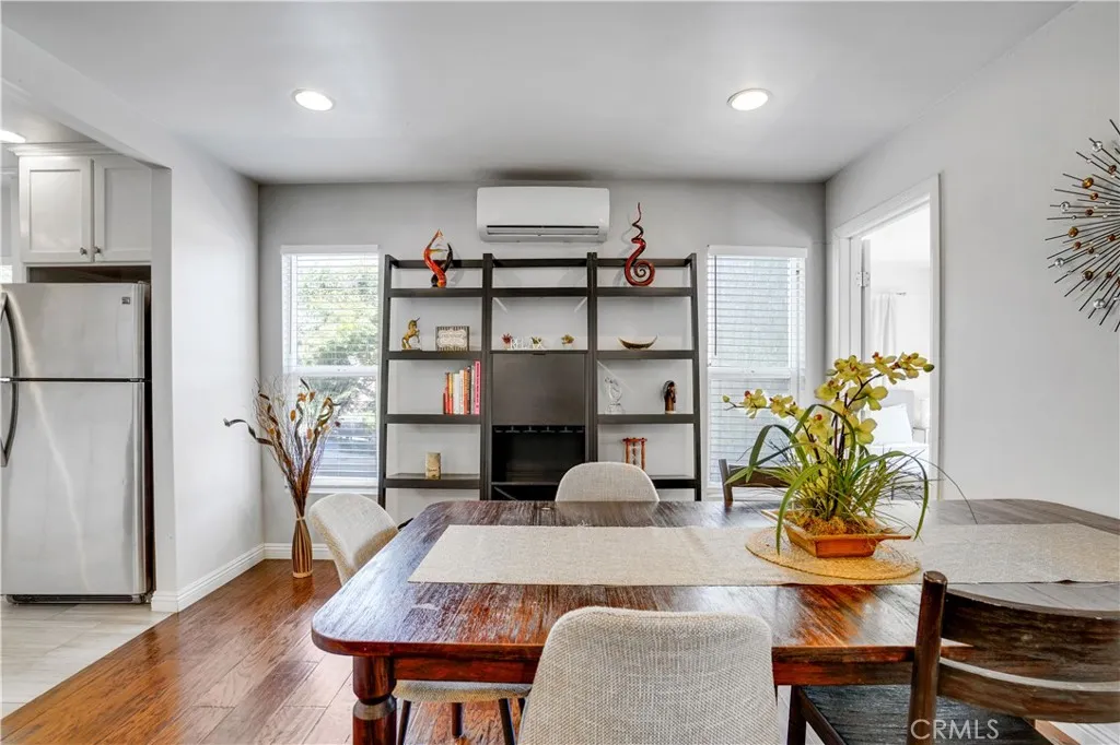 1301 S Hudson, Los Angeles, California 90019 home-pic-7