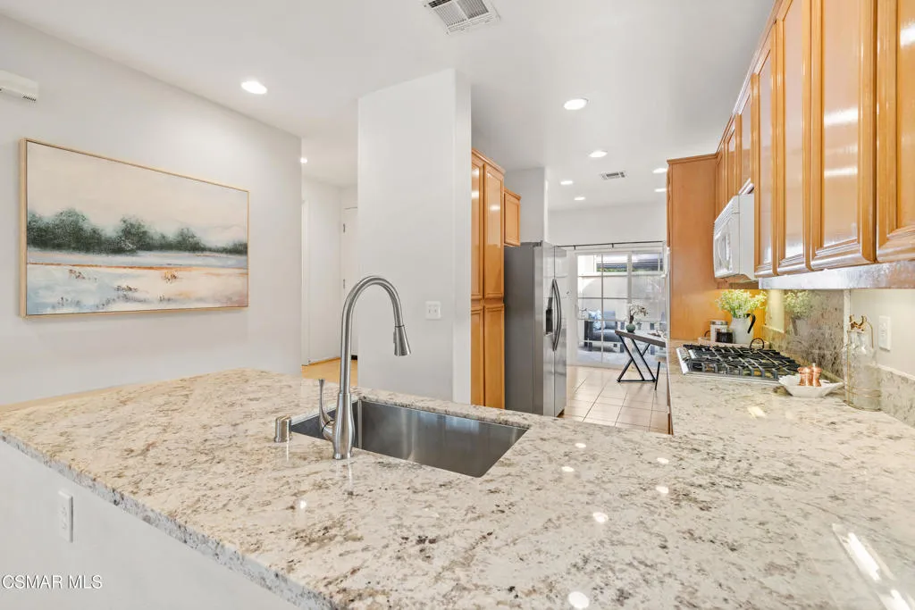 364 Eric Place, Thousand Oaks, California 91362 home-pic-14