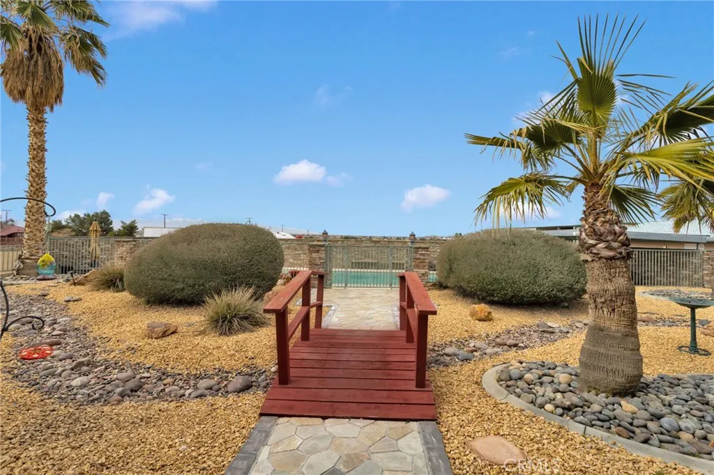 13724 Yuma Road, Apple Valley, California 92307 home-pic-57