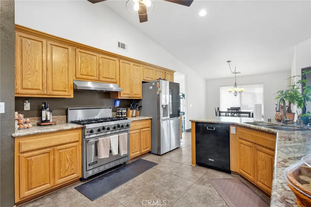 13724 Yuma Road, Apple Valley, California 92307 home-pic-18