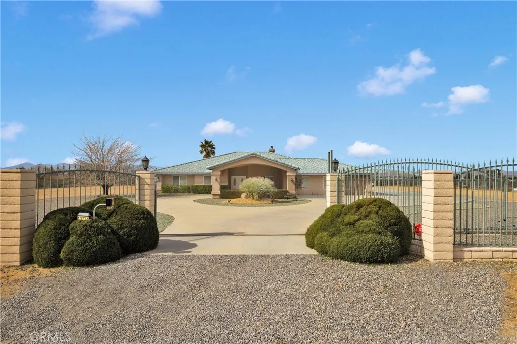 13724 Yuma Road, Apple Valley, California 92307 home-pic-4