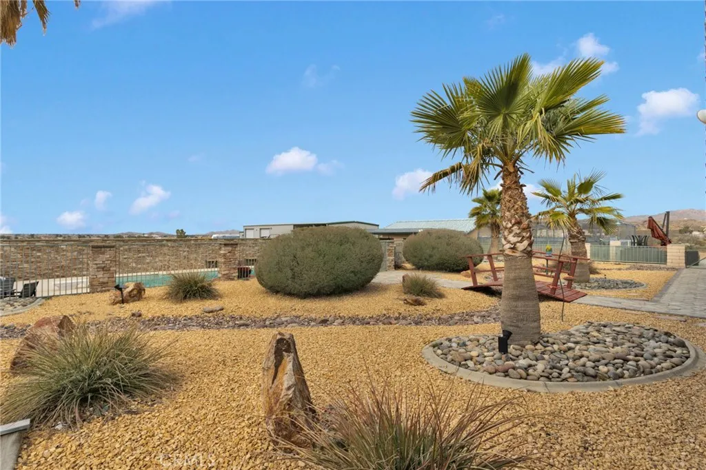 13724 Yuma Road, Apple Valley, California 92307 home-pic-58