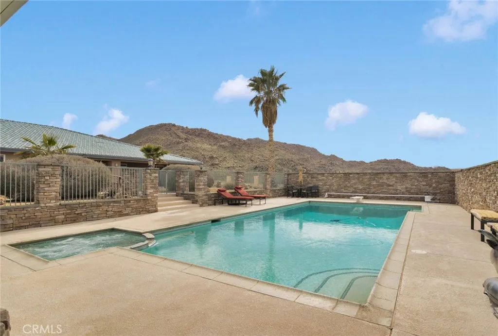 13724 Yuma Road, Apple Valley, California 92307 home-pic-65