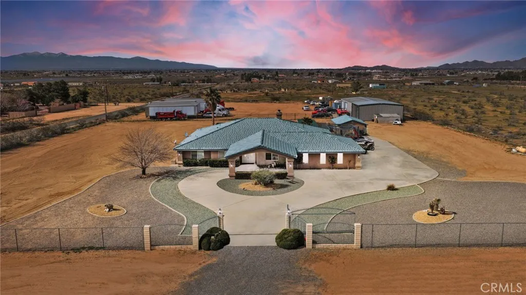 13724 Yuma Road, Apple Valley, California 92307 home-pic-1