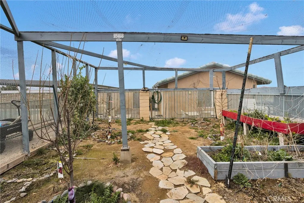 13724 Yuma Road, Apple Valley, California 92307 home-pic-55