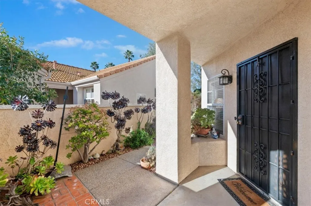 40495 Via Malagas, Murrieta, California 92562 home-pic-6