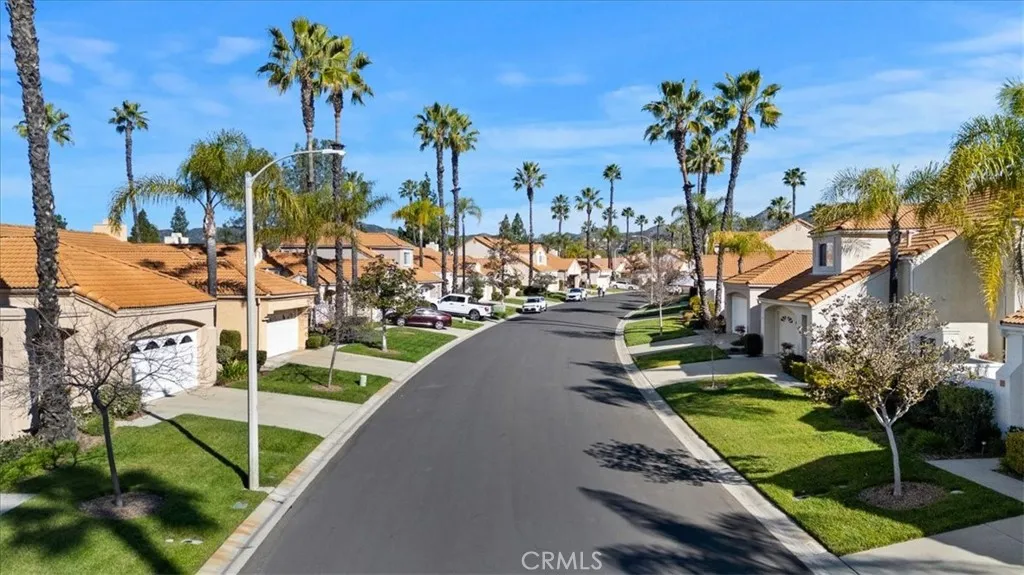 40495 Via Malagas, Murrieta, California 92562 home-pic-35