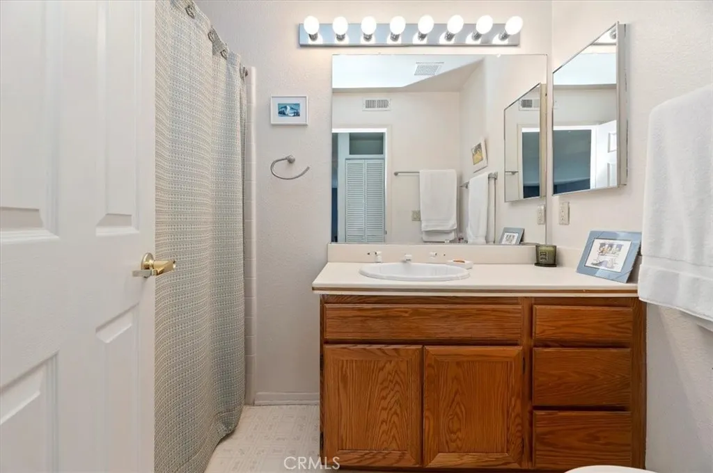 40495 Via Malagas, Murrieta, California 92562 home-pic-26