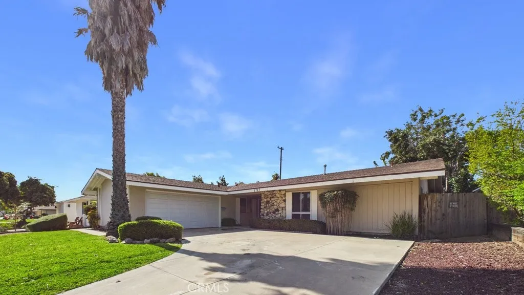 1727 Loma, Camarillo, California 93010 home-pic-1