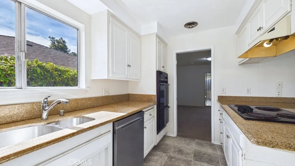1727 Loma, Camarillo, California 93010 home-pic-10