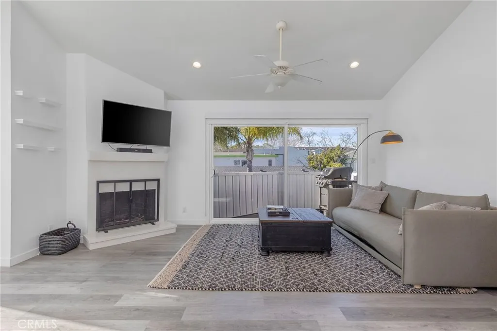 1301 Electric, Seal Beach, California 90740 home-pic-10