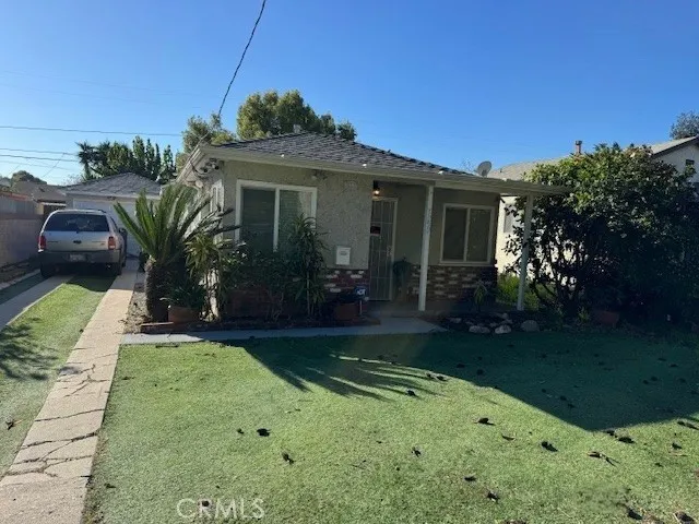 1050 E 72nd, Long Beach, California 90805 home-pic-1