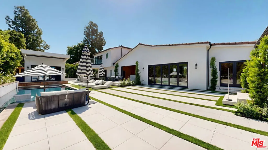 18221 Windsor Drive, Villa Park, California 92861 home-pic-4
