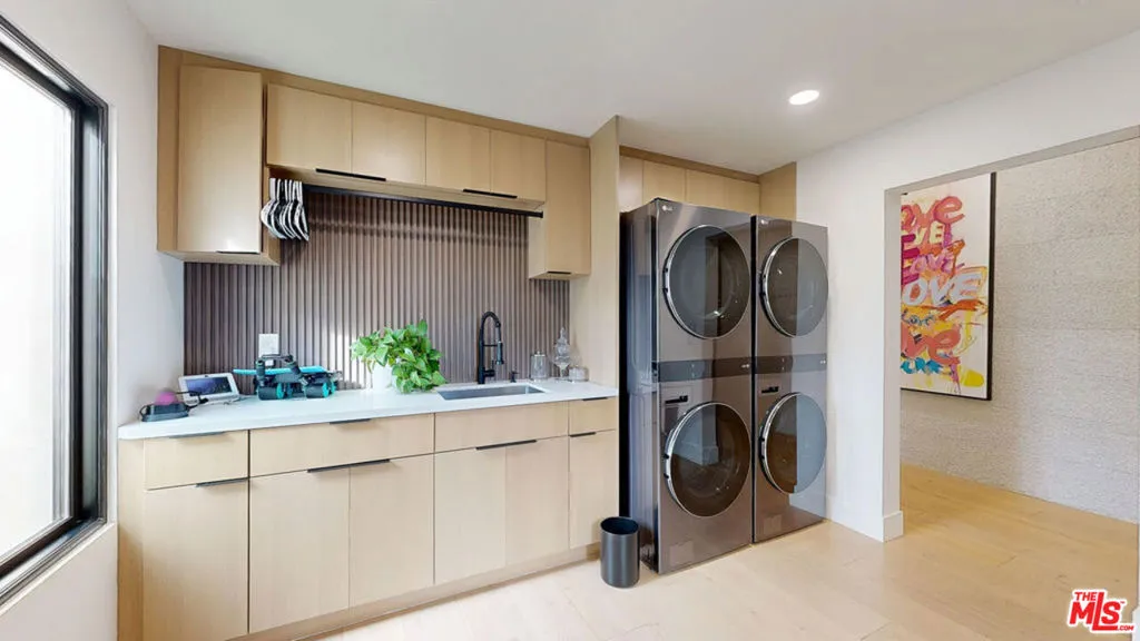 18221 Windsor Drive, Villa Park, California 92861 home-pic-23