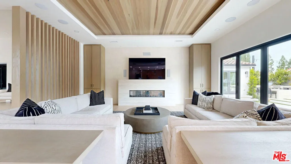 18221 Windsor Drive, Villa Park, California 92861 home-pic-9