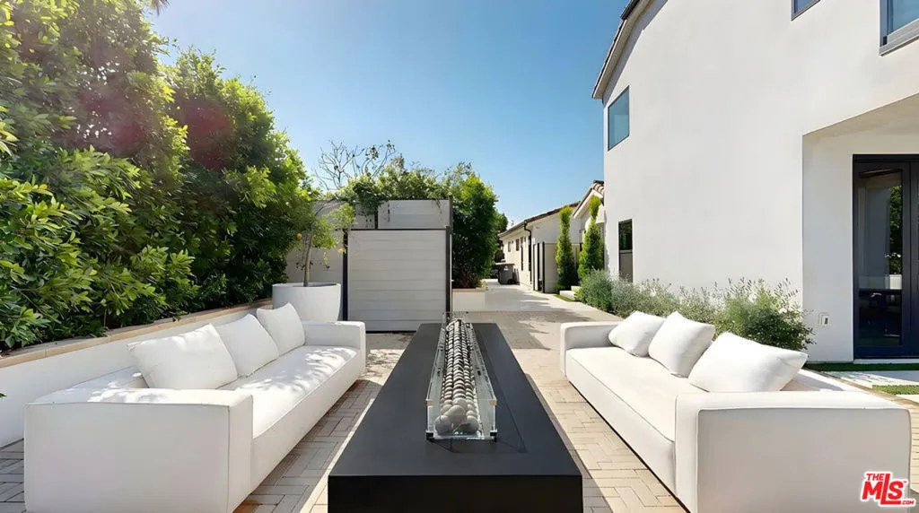 18221 Windsor Drive, Villa Park, California 92861 home-pic-6