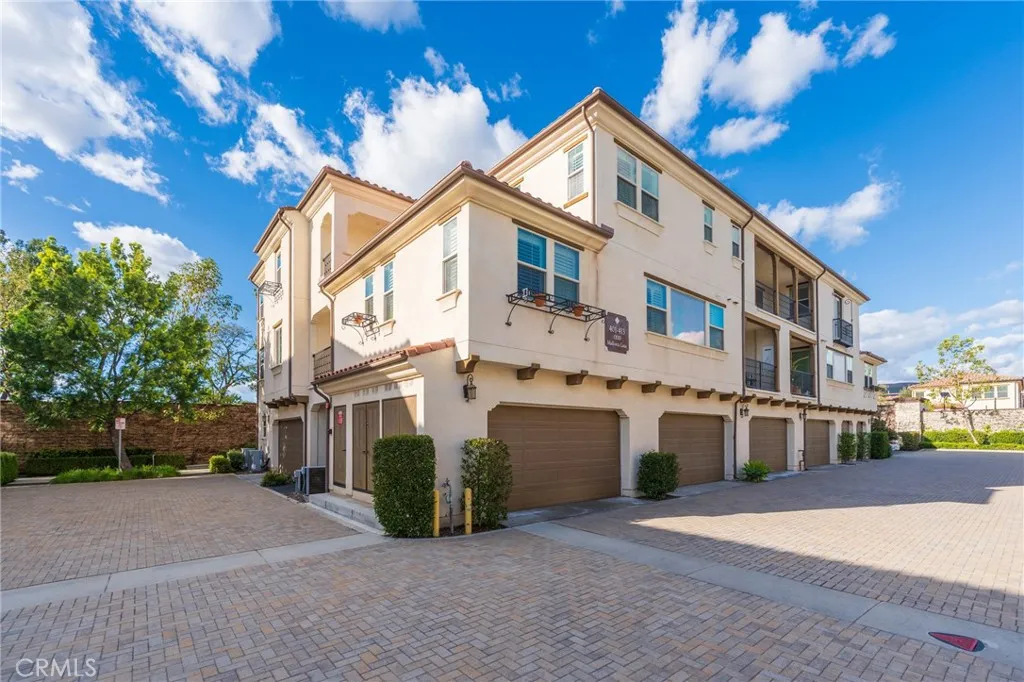 409 Mallorca, Brea, California 92823 home-pic-1