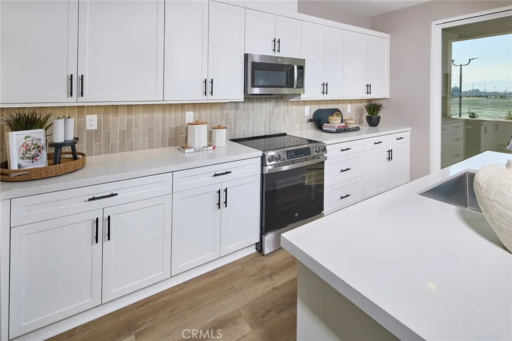 5929 Gramercy Way, Eastvale, California 92880 home-pic-7