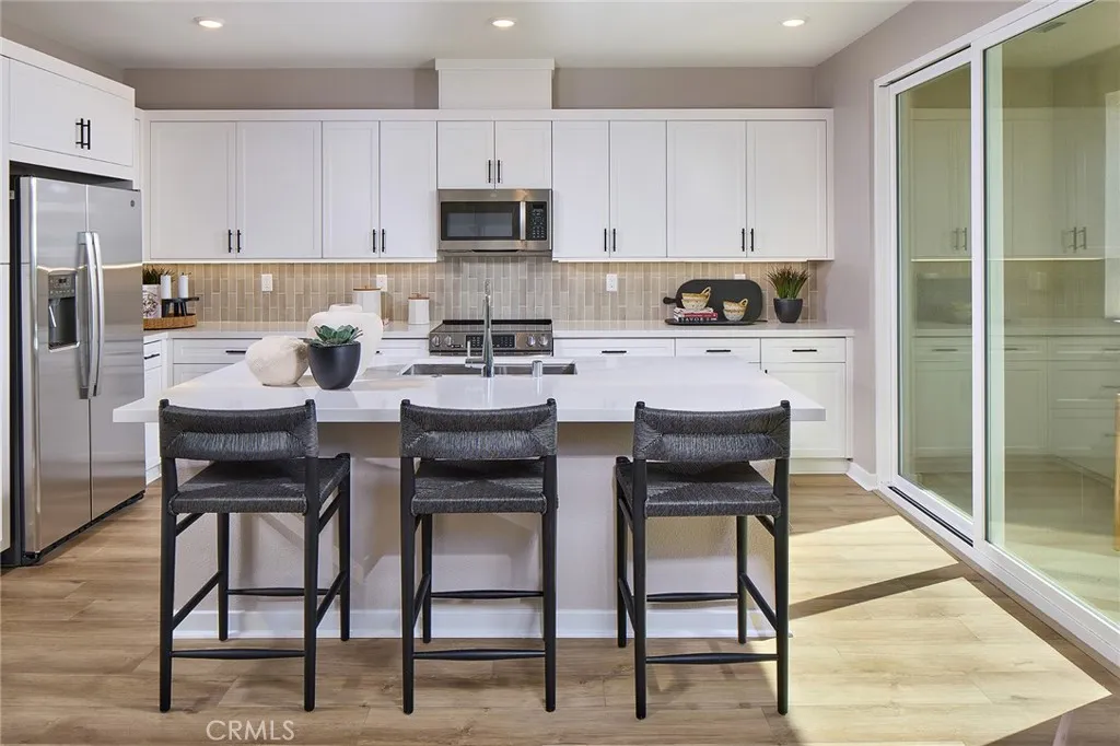5929 Gramercy Way, Eastvale, California 92880 home-pic-5