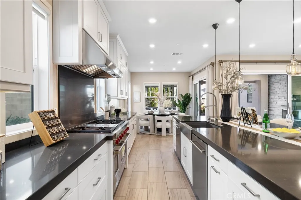 72 Ray, Irvine, California 92618 home-pic-6