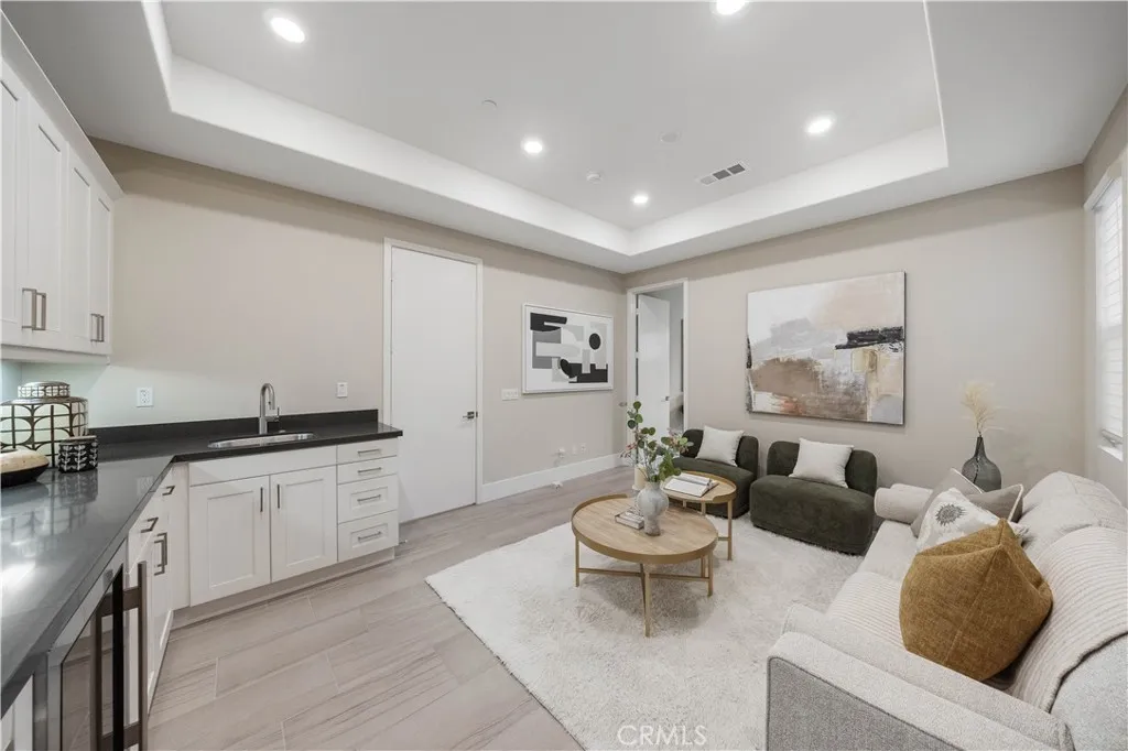 72 Ray, Irvine, California 92618 home-pic-11