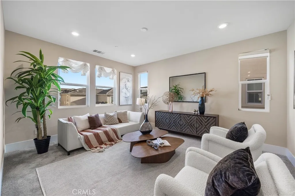 72 Ray, Irvine, California 92618 home-pic-23