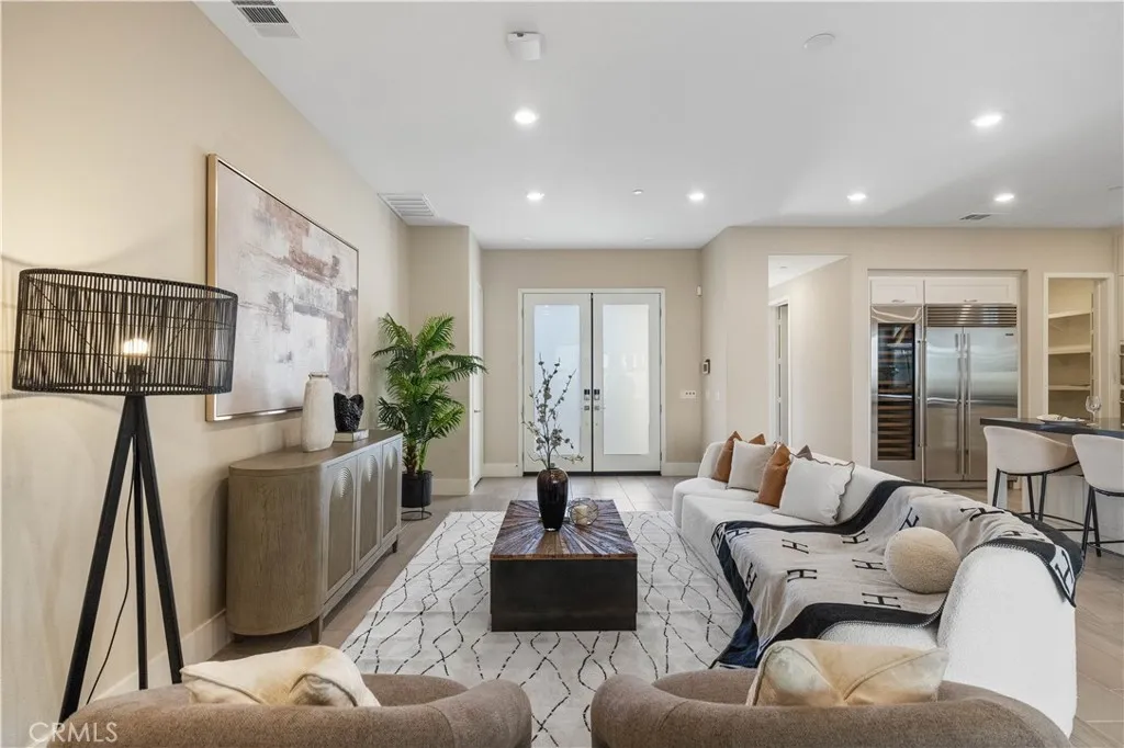 72 Ray, Irvine, California 92618 home-pic-8
