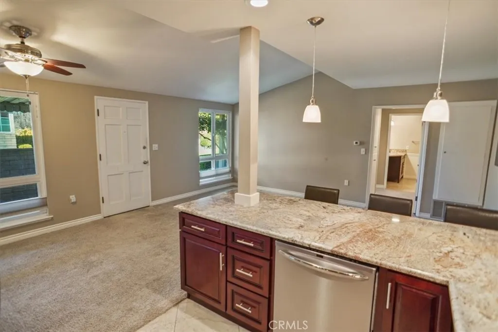 26837 Avenue Of The Oaks, Newhall, California 91321 home-pic-7