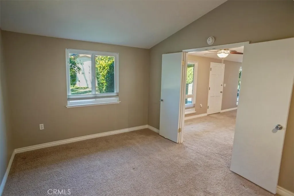 26837 Avenue Of The Oaks, Newhall, California 91321 home-pic-13