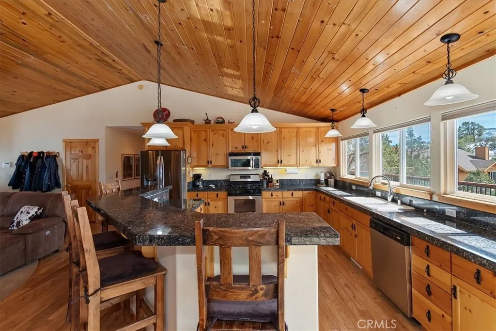42545 Pegasus, Big Bear Lake, California 92315 home-pic-16