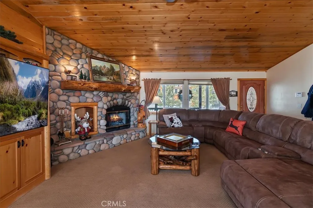 42545 Pegasus, Big Bear Lake, California 92315 home-pic-10