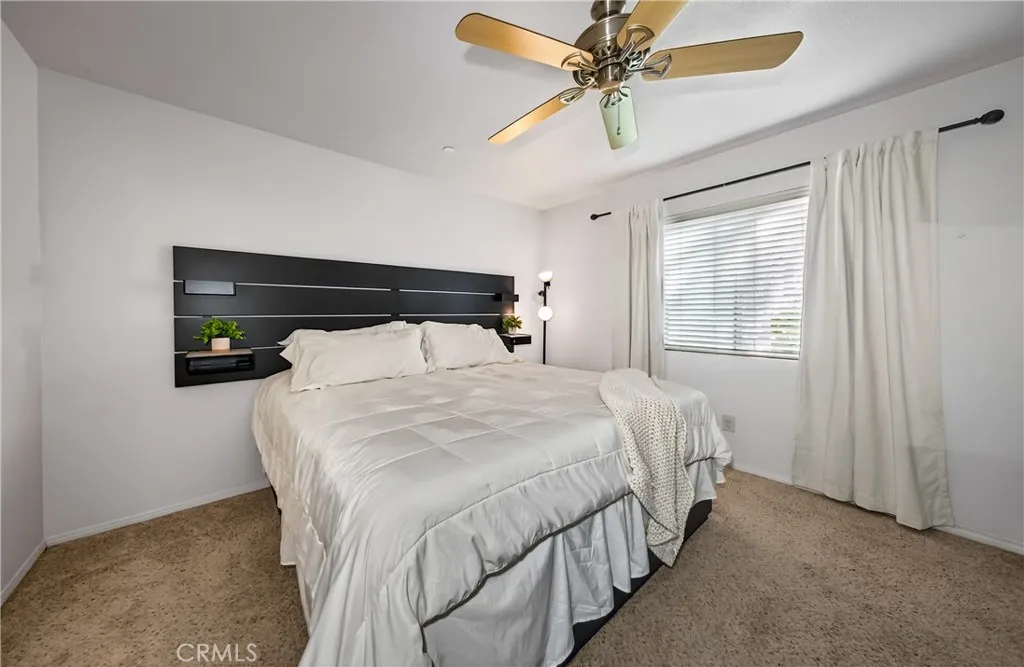1087 N 1st St, Banning, California 92220 home-pic-12