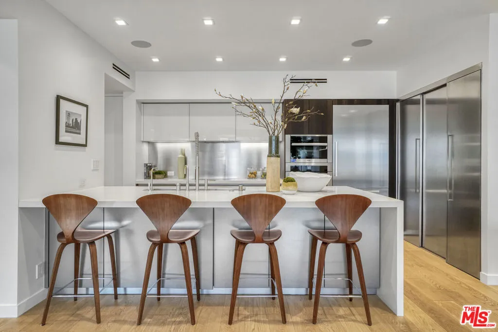 515 Ocean Avenue 706s, Santa Monica, California 90402 home-pic-3