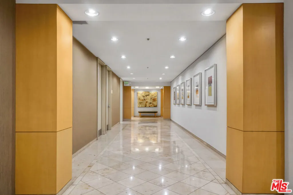 515 Ocean Avenue 706s, Santa Monica, California 90402 home-pic-25