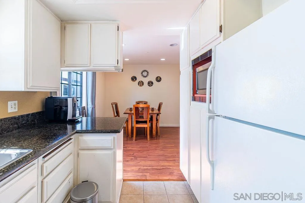 326 N Curtis Avenue F, Alhambra, California 91801 home-pic-9