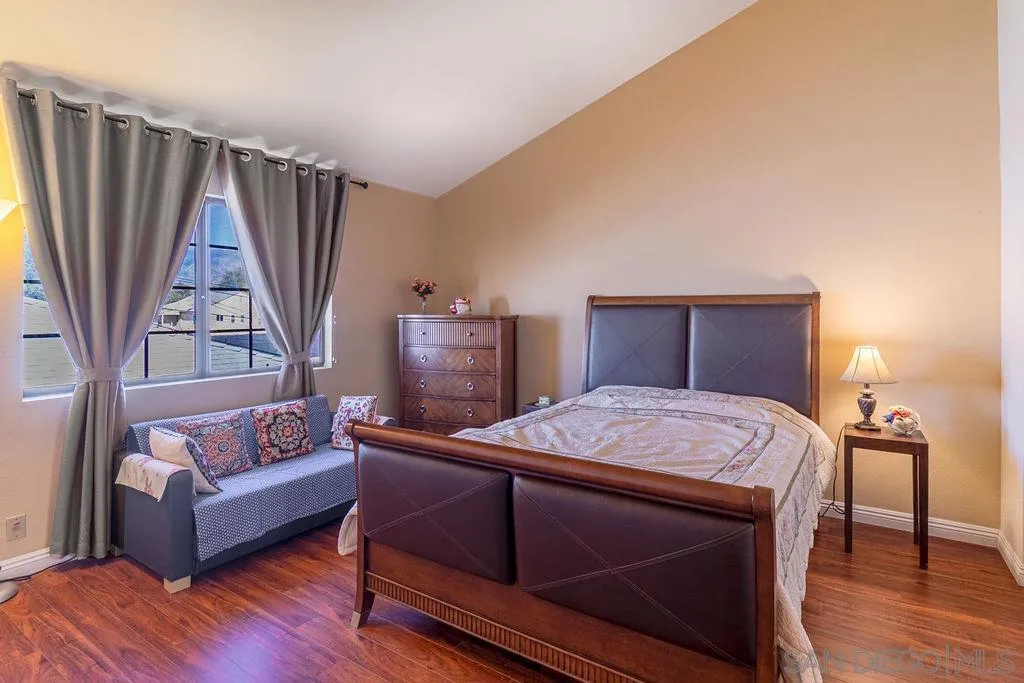 326 N Curtis Avenue F, Alhambra, California 91801 home-pic-18
