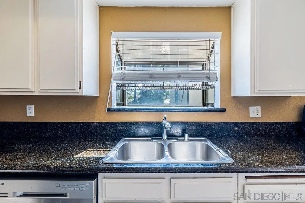326 N Curtis Avenue F, Alhambra, California 91801 home-pic-8