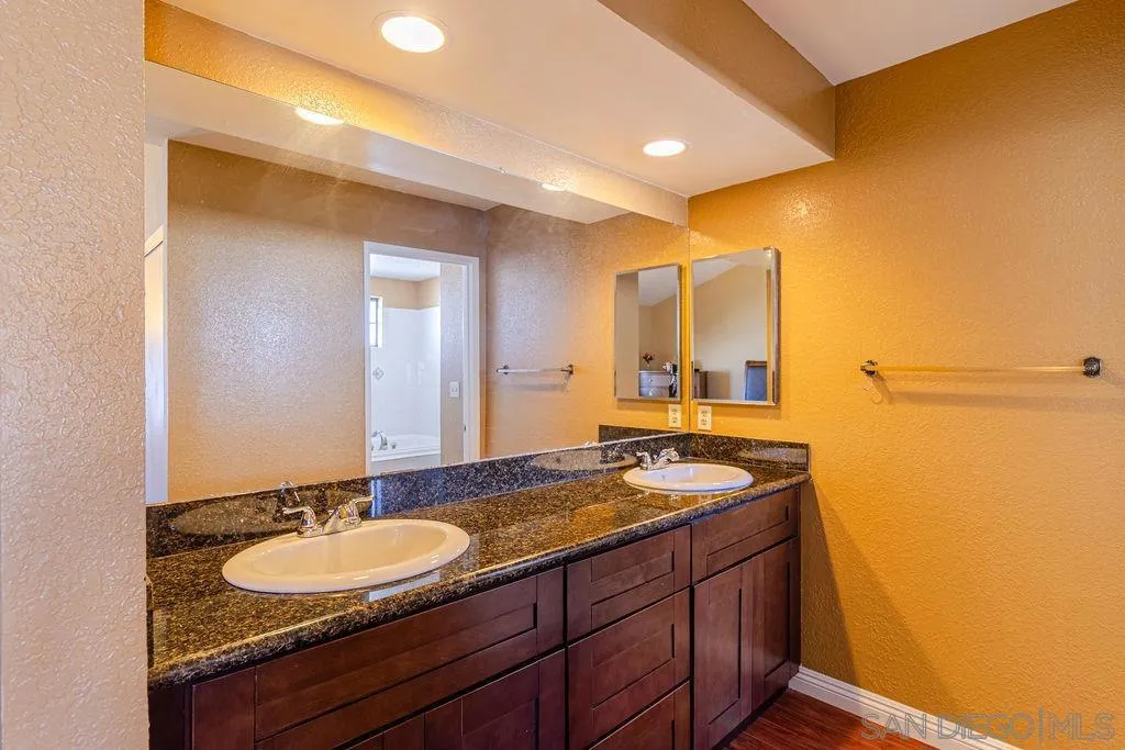 326 N Curtis Avenue F, Alhambra, California 91801 home-pic-20