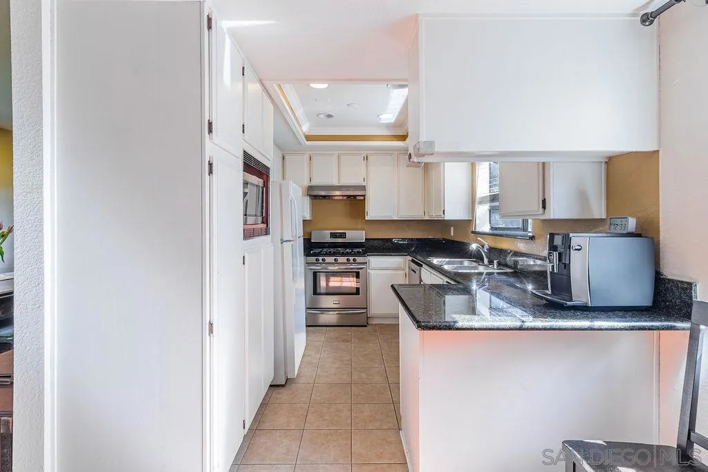 326 N Curtis Avenue F, Alhambra, California 91801 home-pic-7