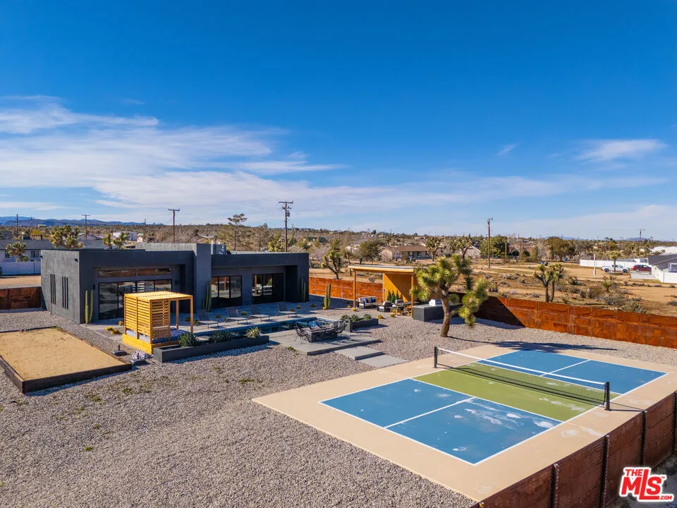 3945 Anita Avenue, Yucca Valley, California 92284 home-pic-31