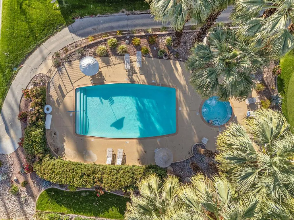 338 Paseo Primavera, Palm Desert, California 92260 home-pic-45