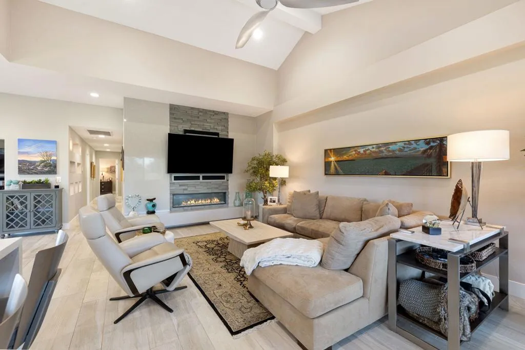 338 Paseo Primavera, Palm Desert, California 92260 home-pic-6