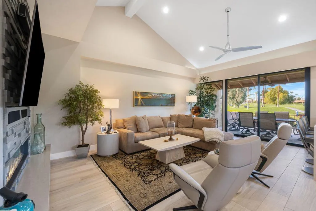 338 Paseo Primavera, Palm Desert, California 92260 home-pic-9