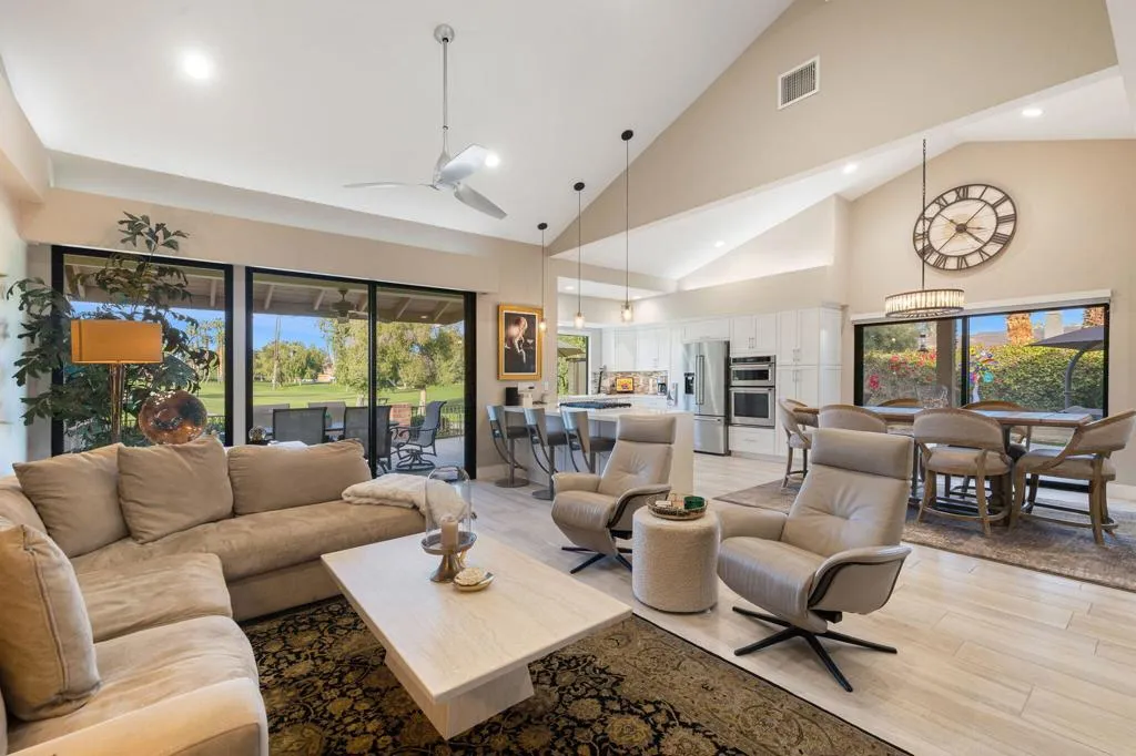 338 Paseo Primavera, Palm Desert, California 92260 home-pic-8