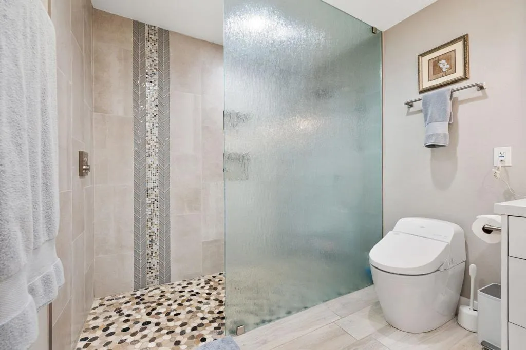 338 Paseo Primavera, Palm Desert, California 92260 home-pic-26