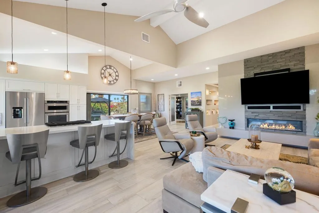 338 Paseo Primavera, Palm Desert, California 92260 home-pic-5