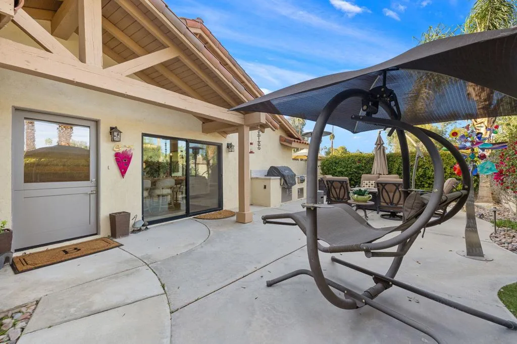 338 Paseo Primavera, Palm Desert, California 92260 home-pic-35