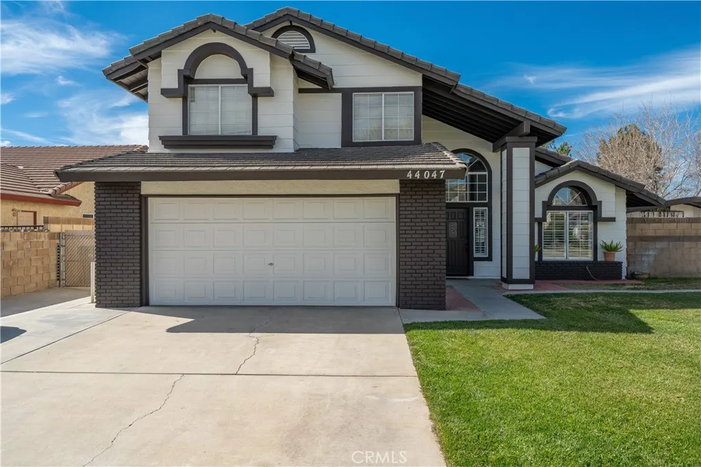 44047 Colony Court, Lancaster, California 93536 home-pic-1